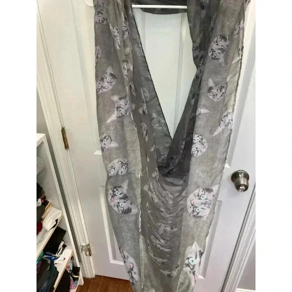 Charlotte Russe I OS - Picture 5 of 5